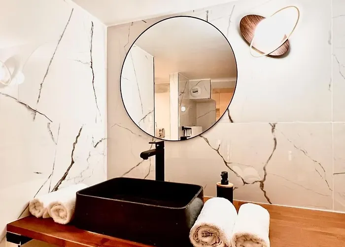 * Duplex Roassal * Modern *clim * Wifi *liberation Апартаменты Ницца